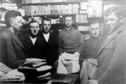 Im alten Laden von Wilhelm Flügge bei Riekens (Anfang der 30er Jahre)