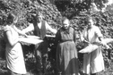 Backen bei Maacks Backhaus (1932)